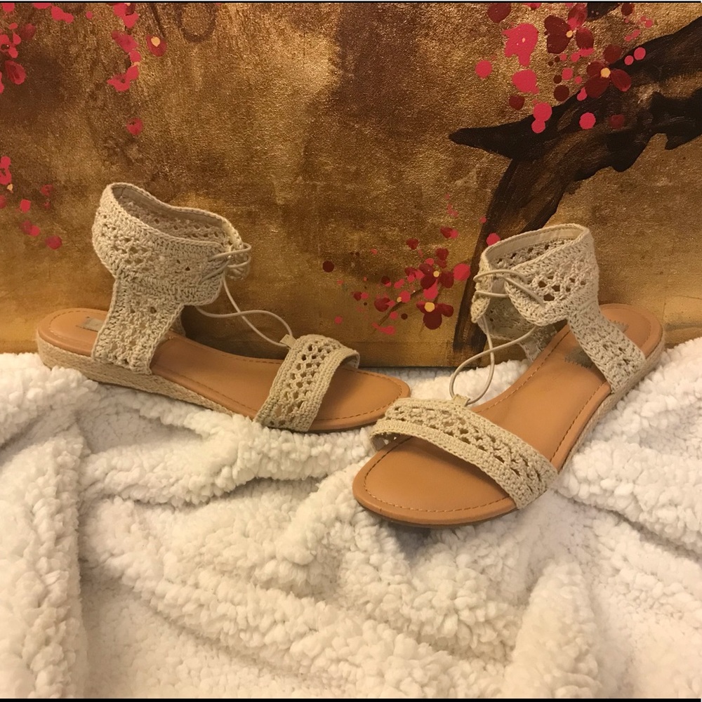 SUGAR crochet knit tan ankle strap sandals Size 9